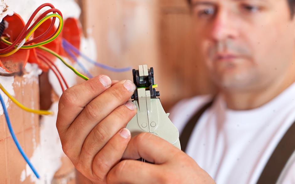 électricien de maintenance Maisons-Laffitte